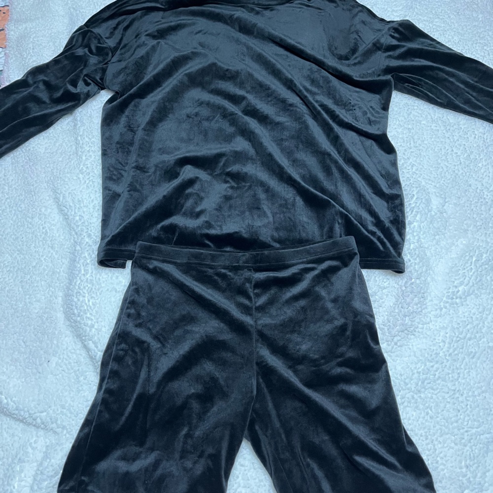 Fashion Nova Velour Biker Set
